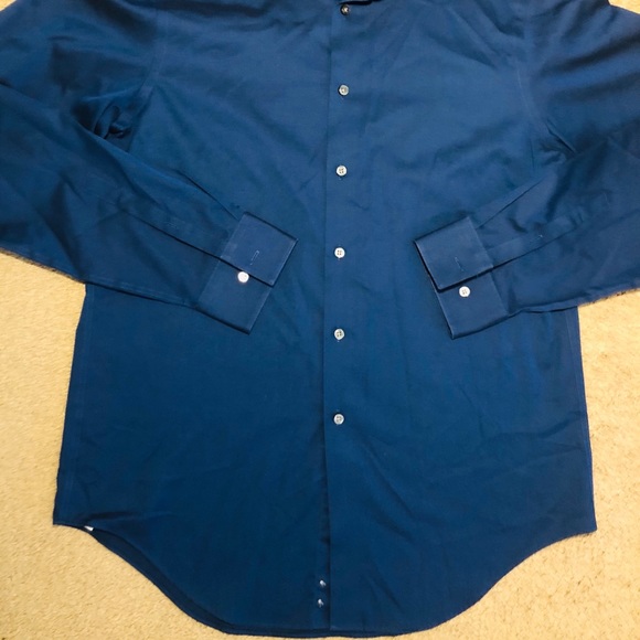 Calvin Klein Button Down Slim Fit - Picture 4 of 6